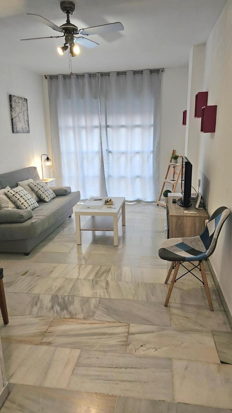 Ideal Holiday Apartment One Bedroom City Center Малага Екстериор снимка
