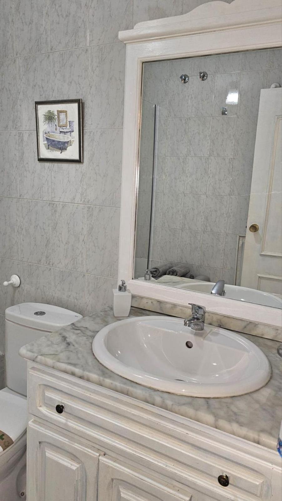Ideal Holiday Apartment One Bedroom City Center Малага Екстериор снимка