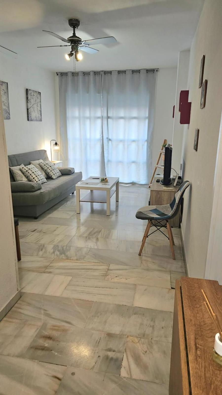 Ideal Holiday Apartment One Bedroom City Center Малага Екстериор снимка